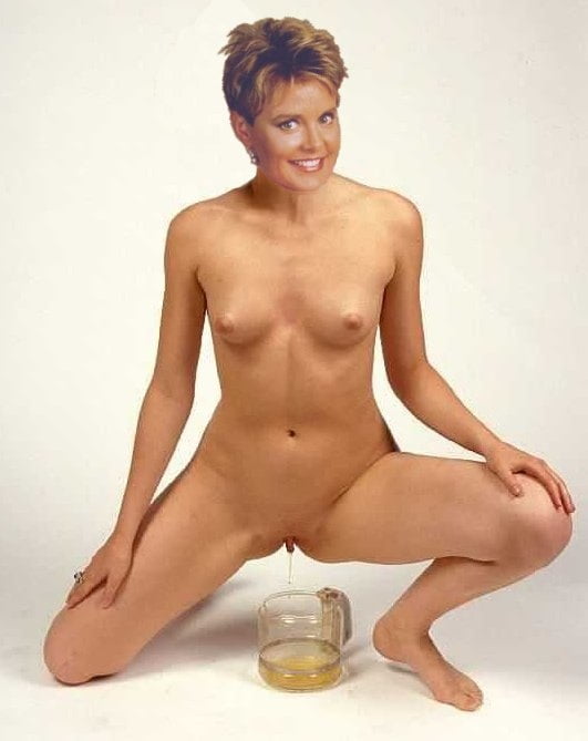 Amanda Bearse Nude Fappening Sexy Photos Uncensored Fappeningbook The