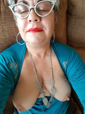 Real Cheap Old Teasing Grannies Pics Xhamster