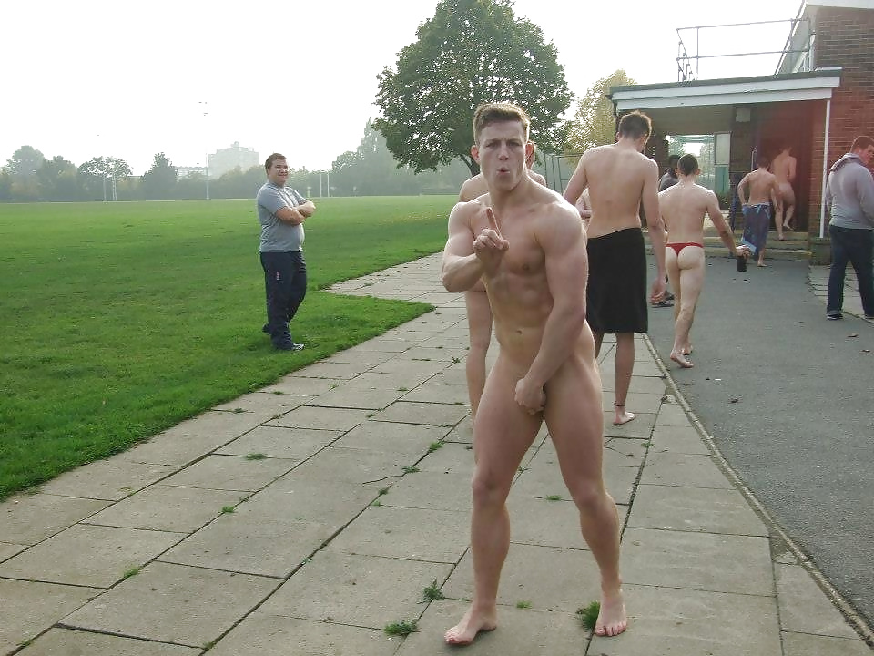 Guys Nude In Public.