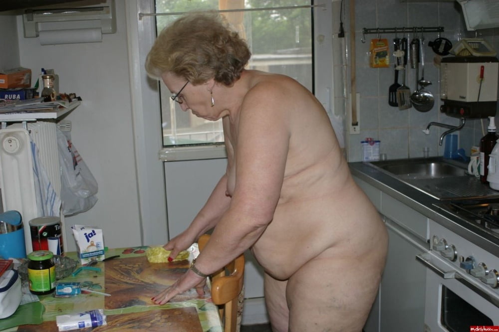Бабушки Эротика На Кухне