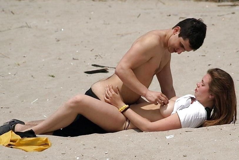 Подборка подсмотренного секса на пляже