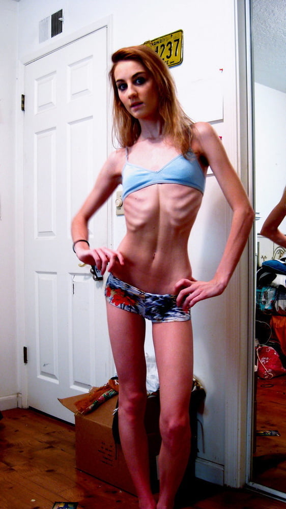Skinny Hottie Nude