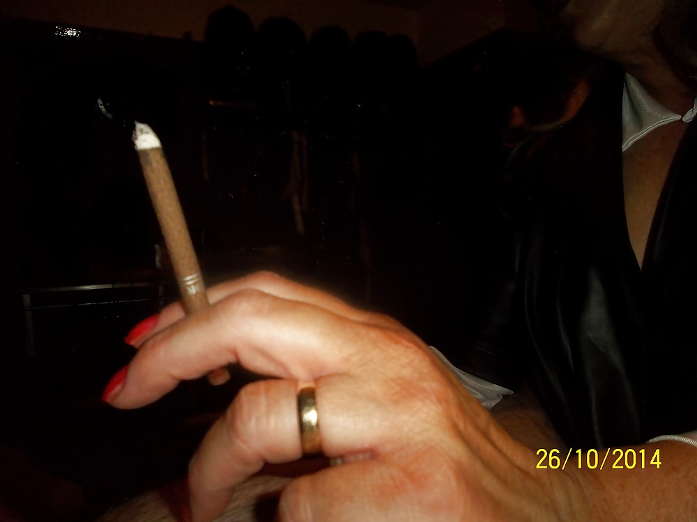 STANS BACK MILF TIME Pics XHamster