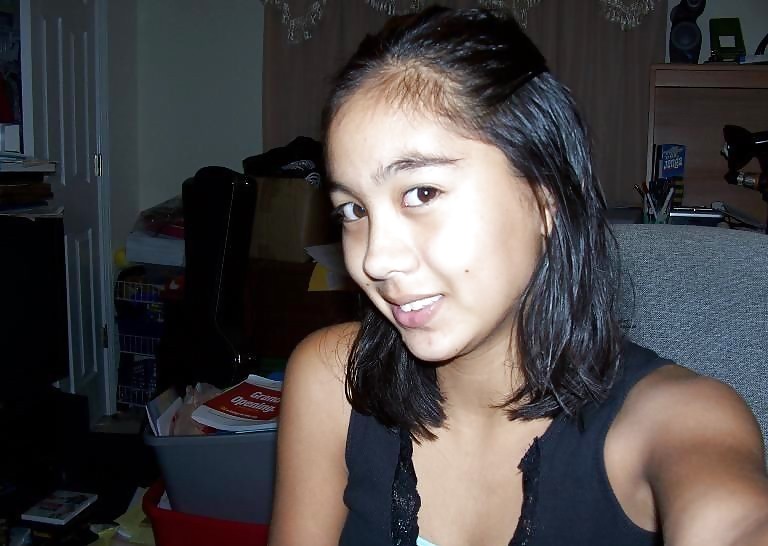 Cute Asian Teen pict gal