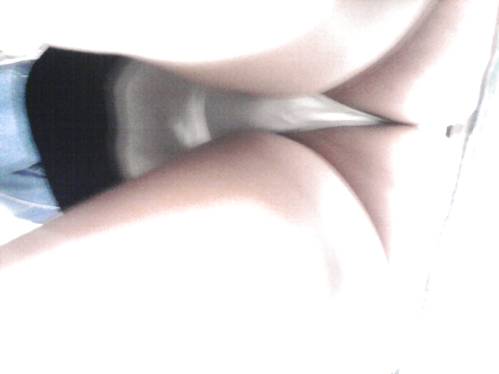 under skirt pict gal