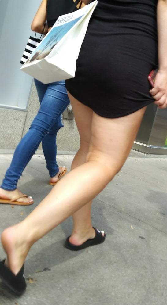 Candid legs and feet.... pict gal