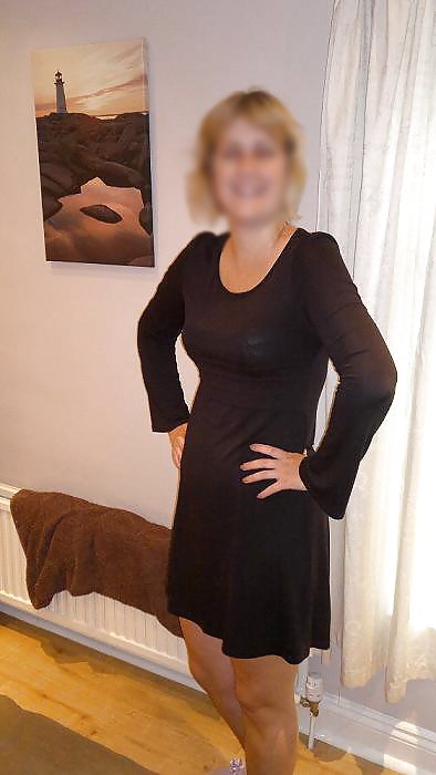 Amy 28 year old British MILF pict gal