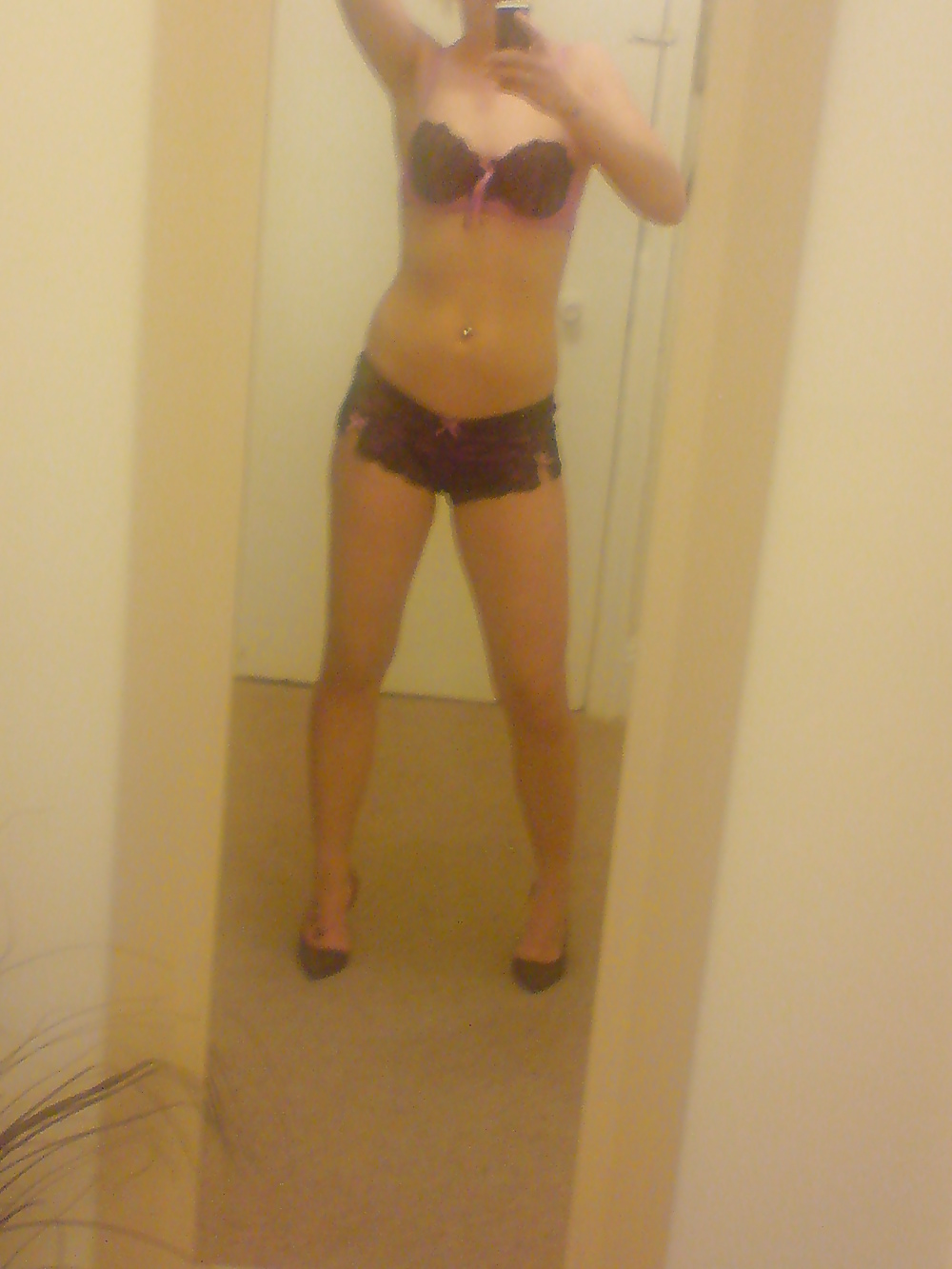 Dressing Up pict gal