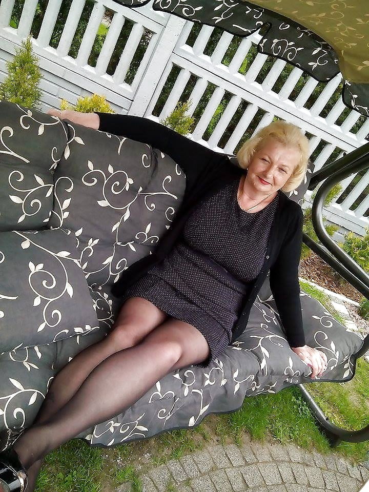 Beth - Sexy Granny pict gal