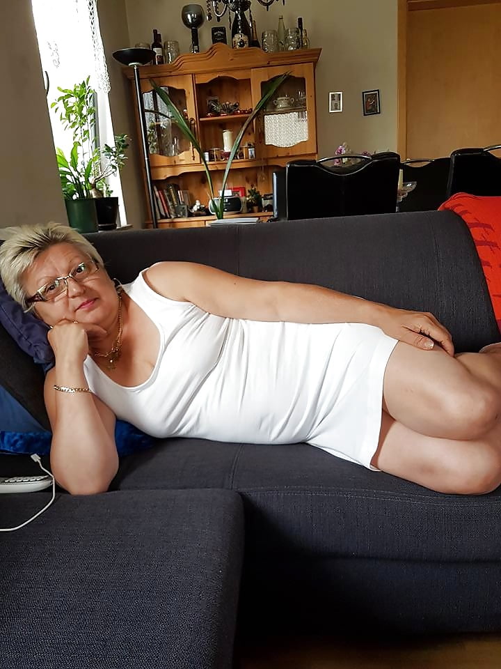 Granny in leggings pict gal