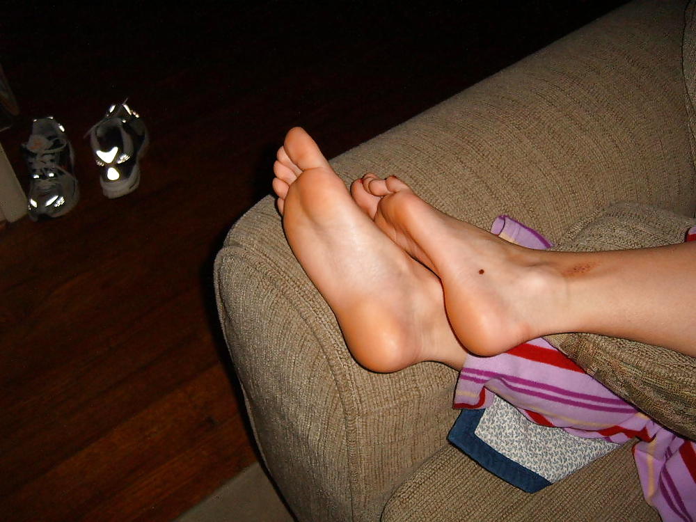 Awesome Amateur Teen Feet Part V pict gal