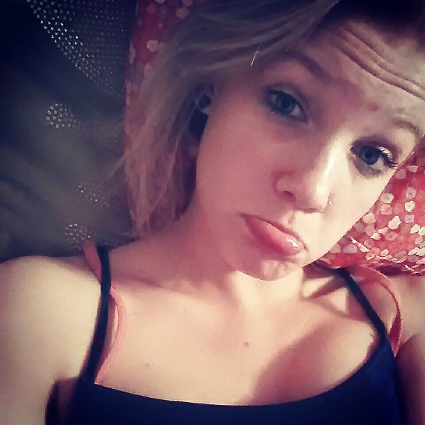 hot to the touch pict gal