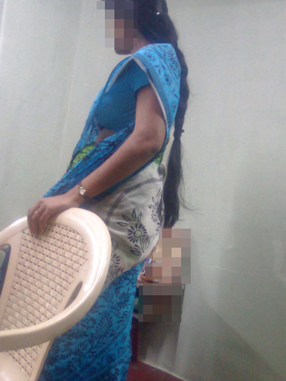 neighbour shows hott pict gal