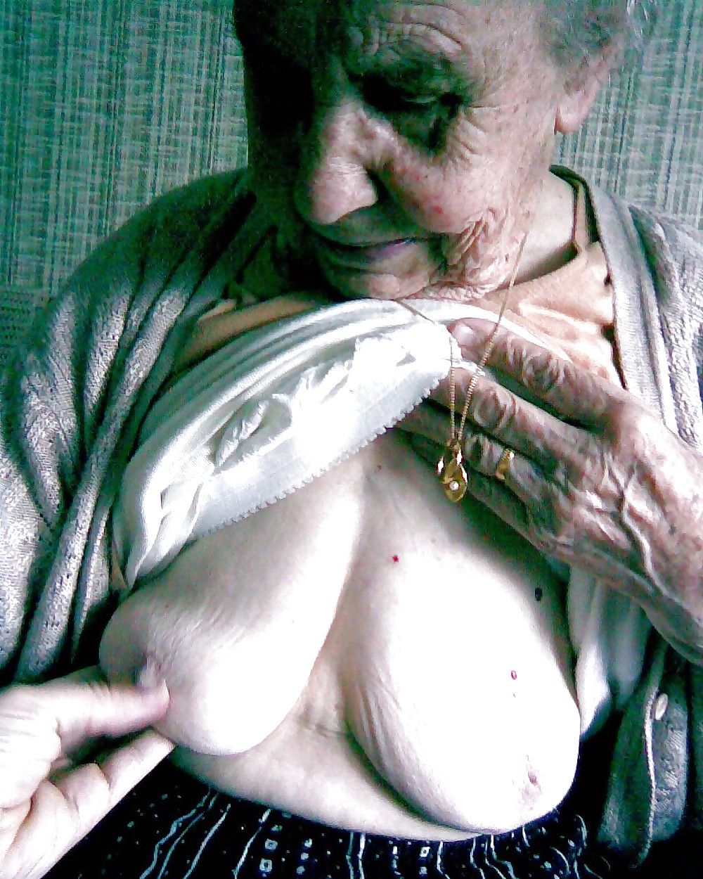 More Grannies pict gal