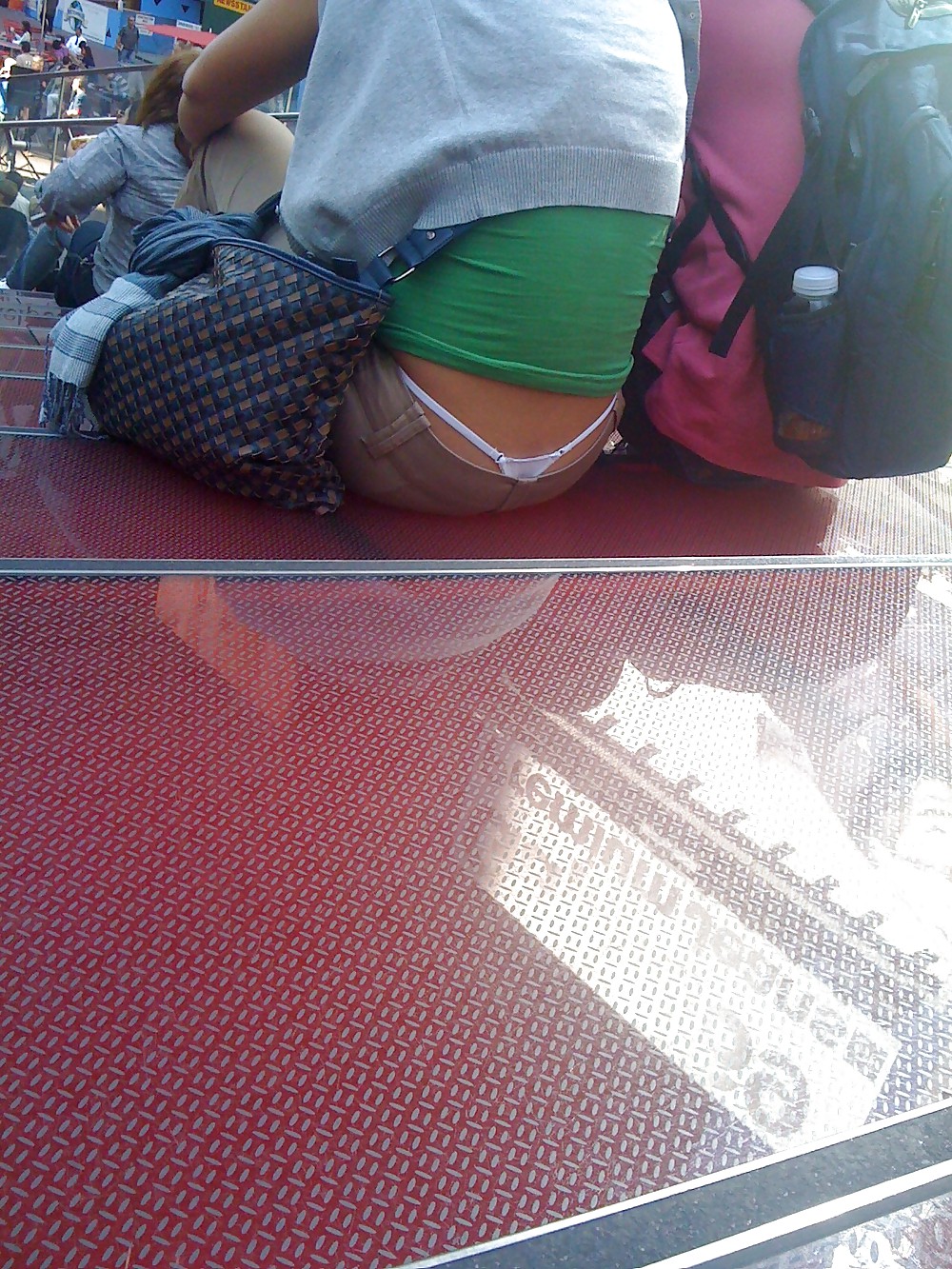Thong 9 pict gal