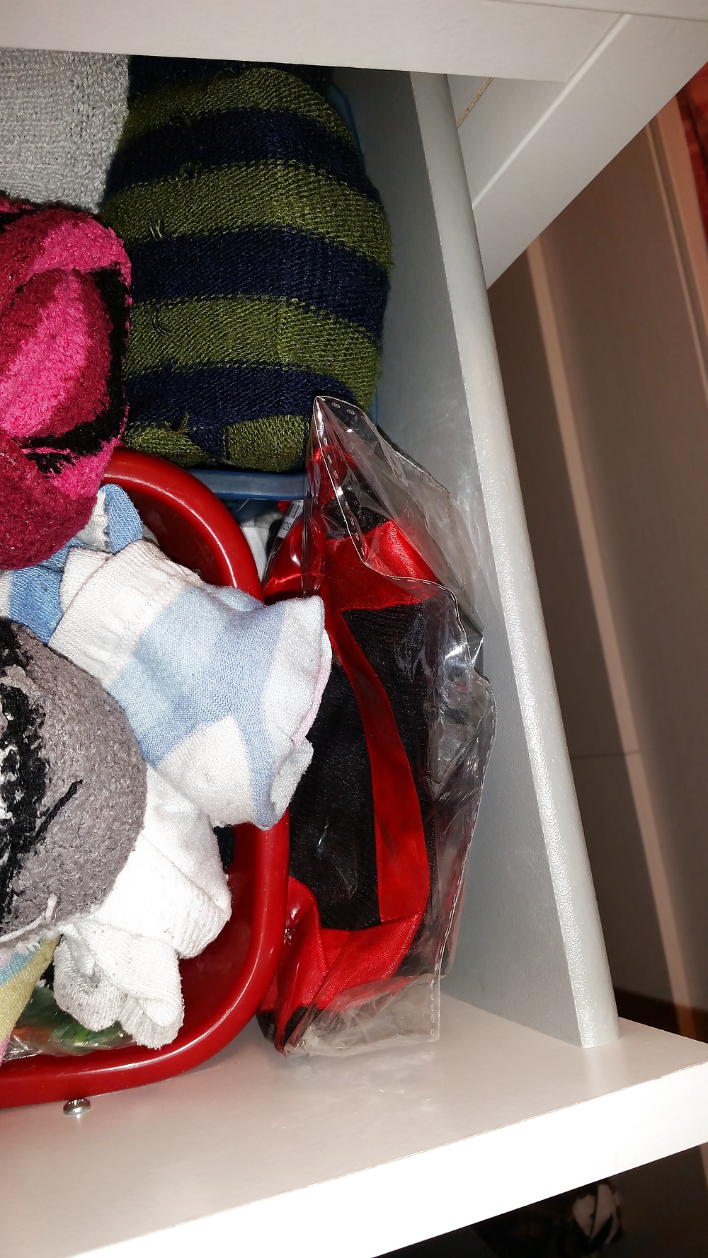 Stuff I Found In not my sister's room pict gal