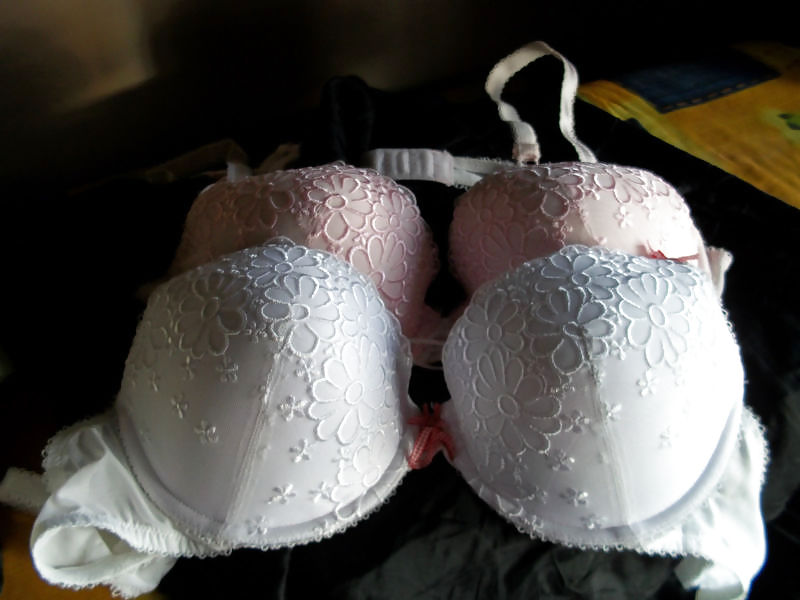 A Cup bras pict gal