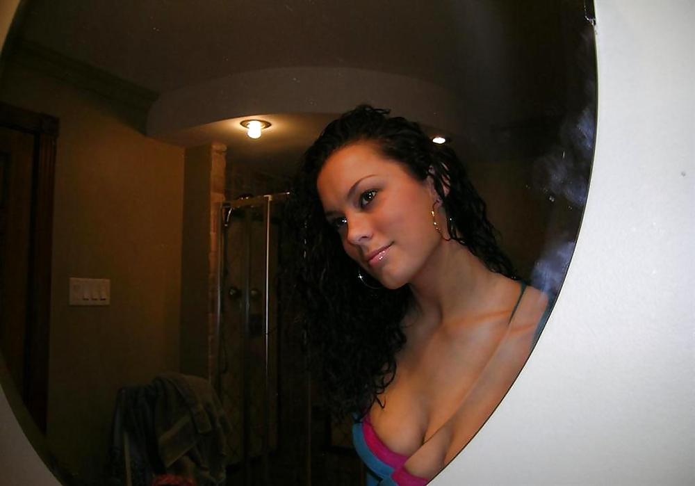 HOT AMATEUR TEEN 46 pict gal