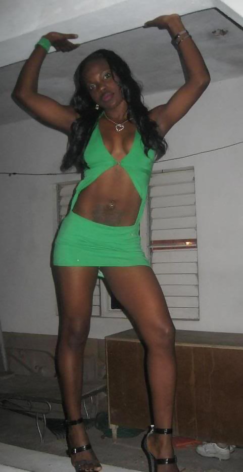 All Dressed up 18 pict gal