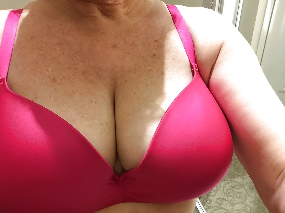 Wife's tits in sexy bras pict gal