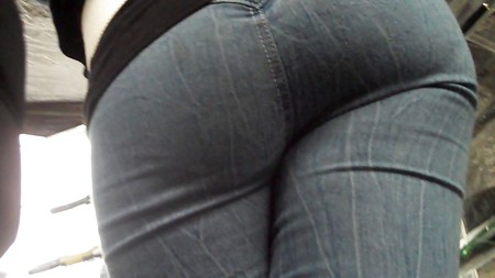 Looking up her ass & butt in jeans