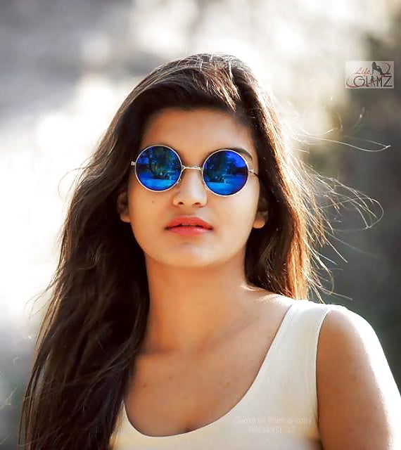 DESI INDIAN AUNTY pict gal