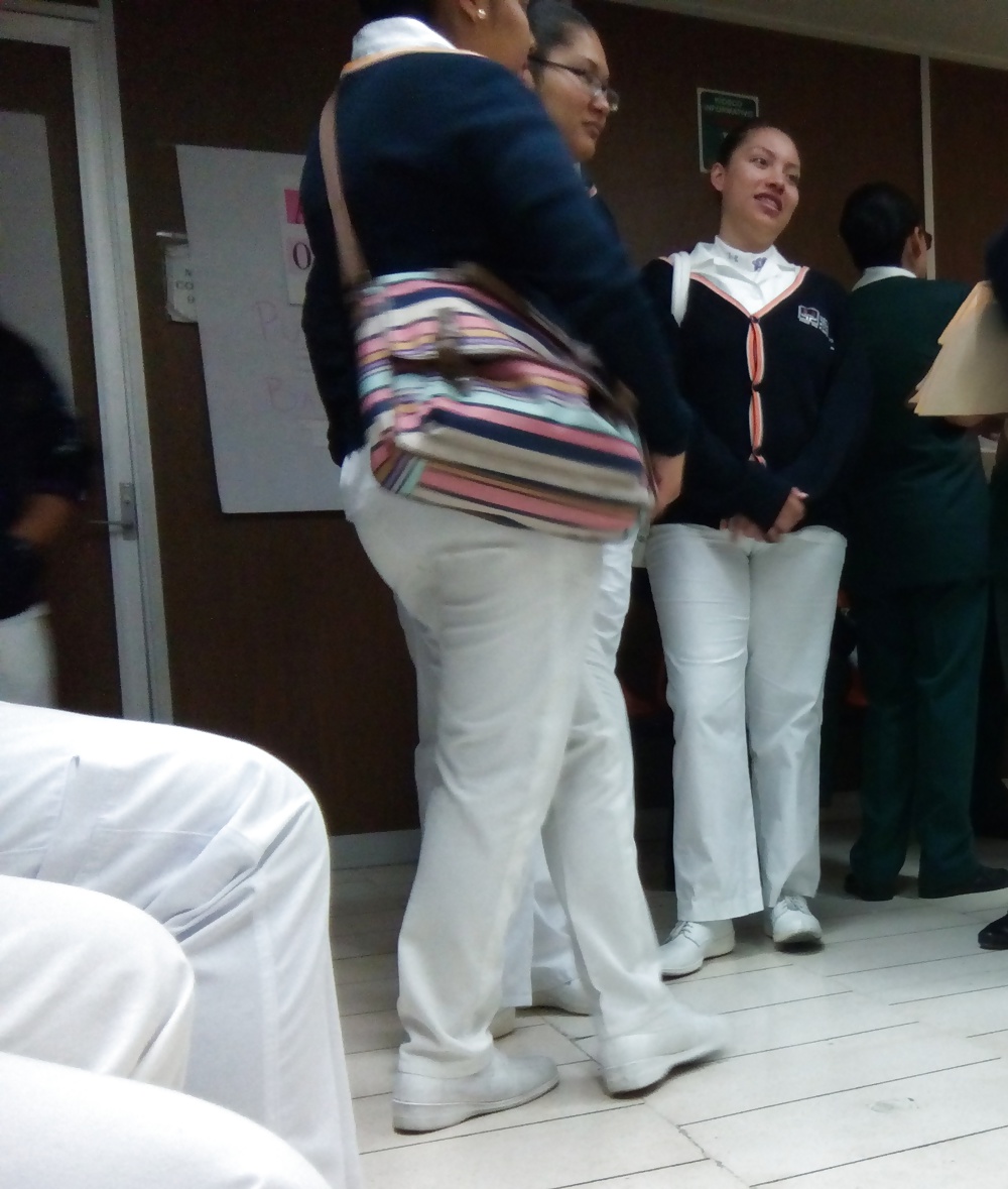 Nurse VPL Camel toe pict gal