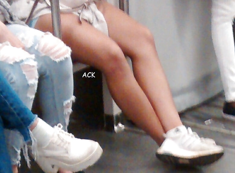 Candid Legs and Feet.... pict gal