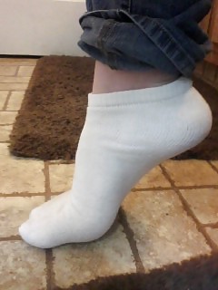 JUST WHITE ANKLE SOCKS pict gal