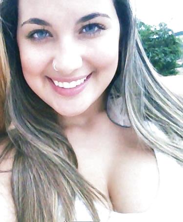 JULIA CAVALHEIRO MOREIRA pict gal