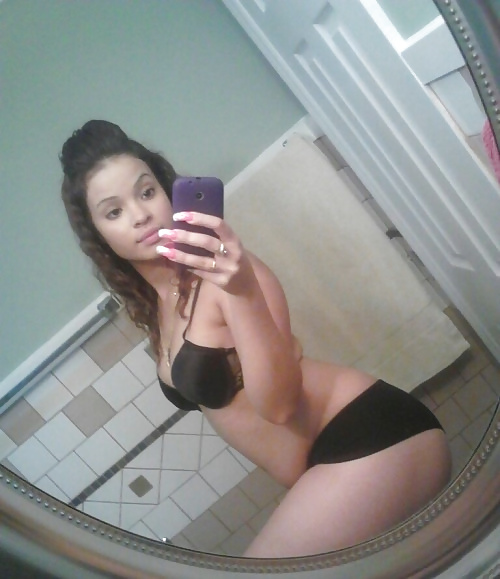 Latina Women 16 pict gal