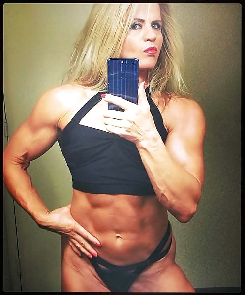 Fit snapchat domina muscle
