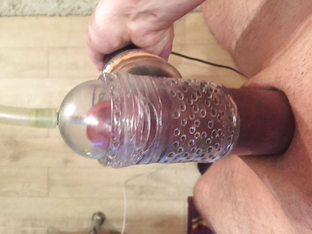 Cock Pumping whit Dilator pict gal