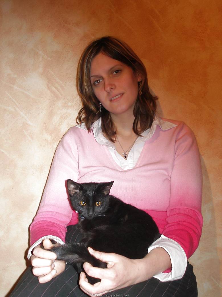 Annetta Romania tease me pict gal