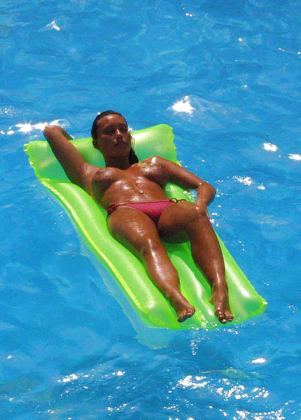 lucinda-rhodes-naked