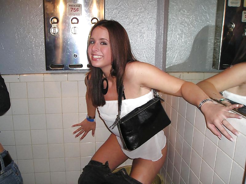 Sitting Pretty Too pict gal