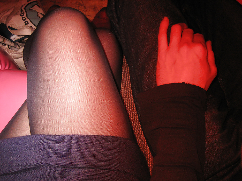 Nylon upskirt 15 pict gal