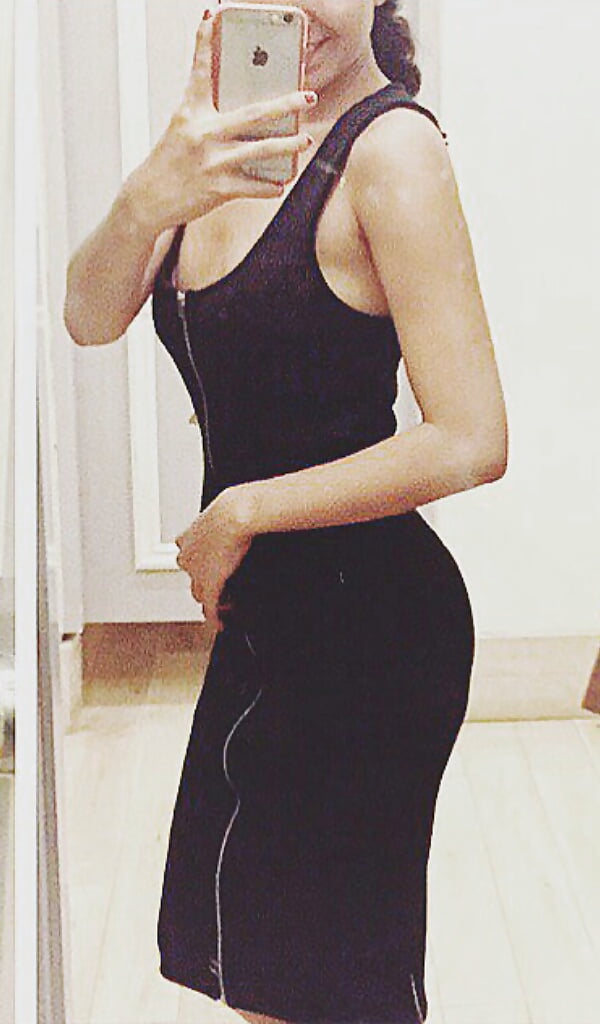 SELFIE Special 8 pict gal