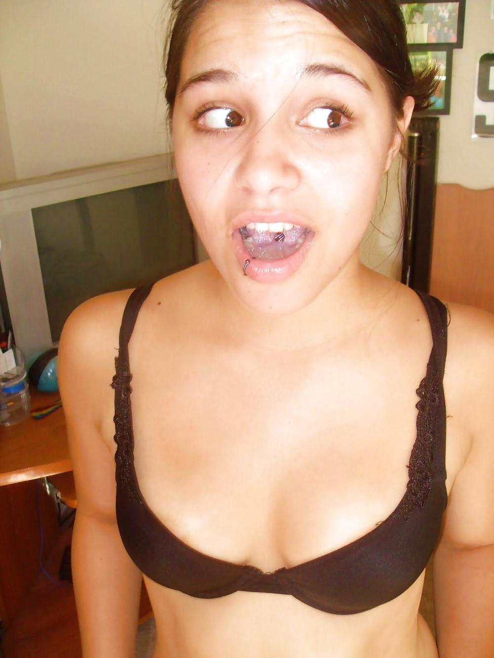 LITTLE AMATEUR SLUTS IV pict gal
