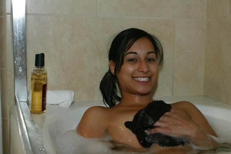 Indian girl in shower pict gal