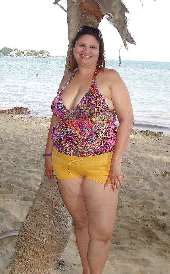 Swimsuits bikinis bras bbw mature dressed teen big huge - 51 pict gal