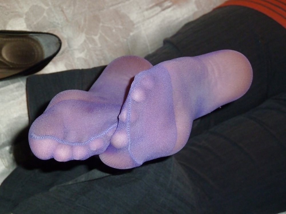 Feet nylon pict gal