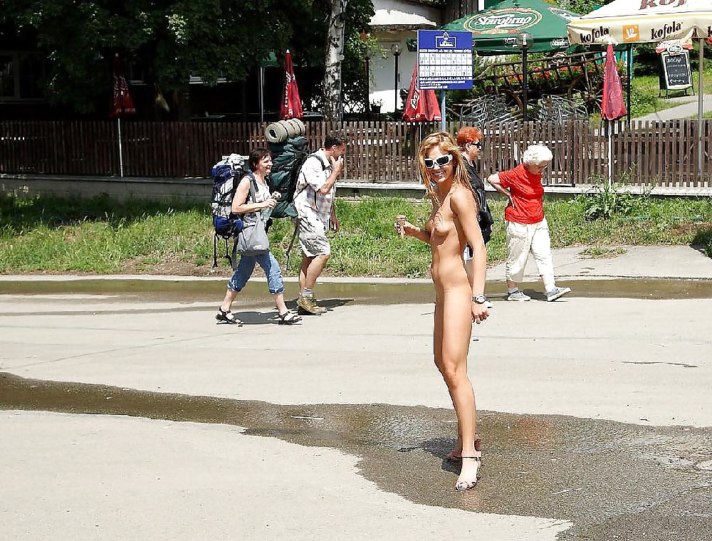 Mix naked in public 17 pict gal