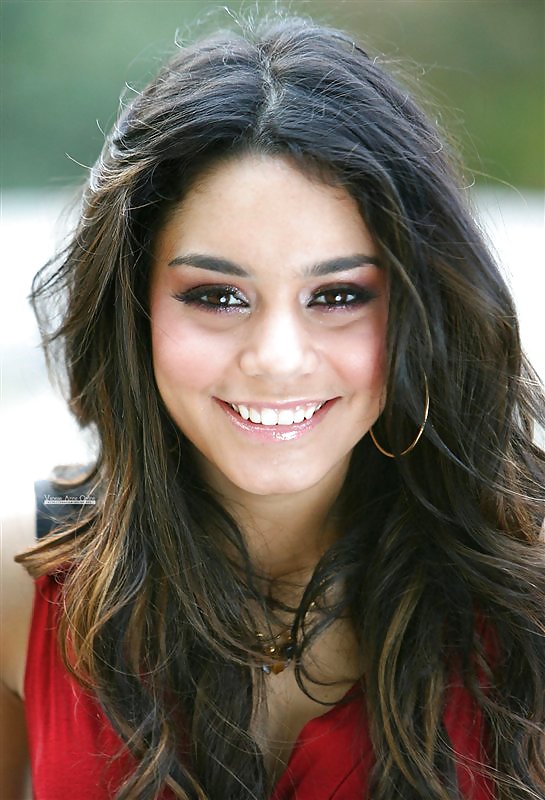 Vanessa Hudgens mega collection pict gal