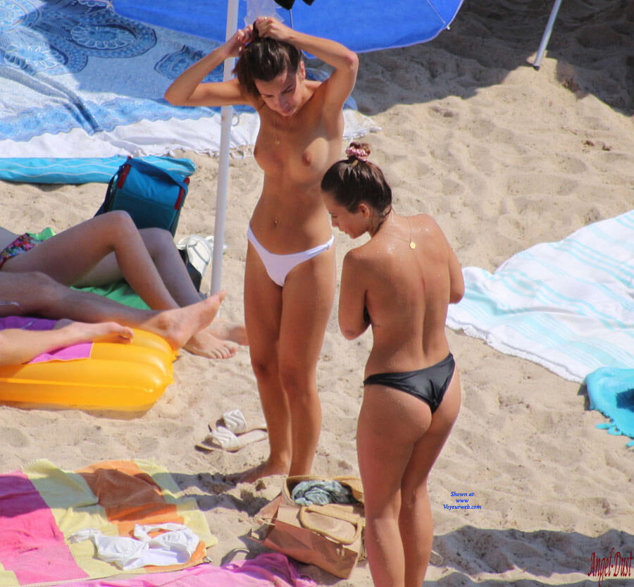 French Nudists - Fkk Beach in 2020 - 8 Photos 