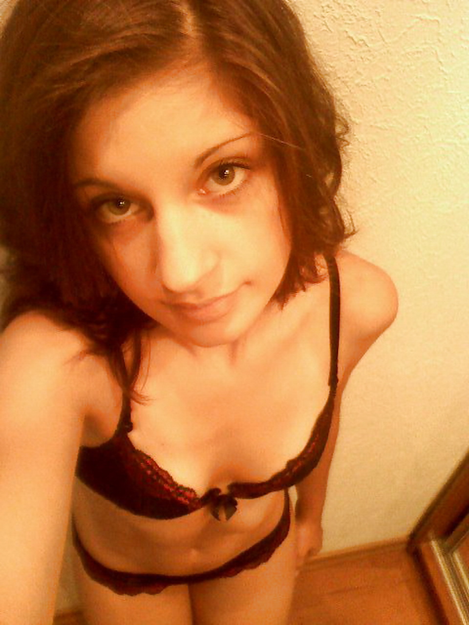 Amateur Horny Young Babe SelfShot SeT - (SiMoN1988) pict gal