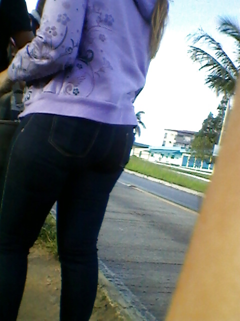 Rabuda no ponto do busao pict gal