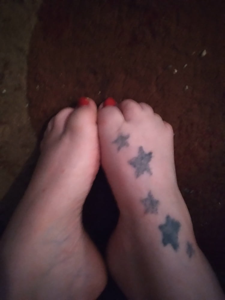 My cute little feet (size 7) - 6 Pics 