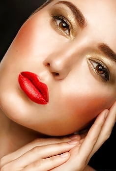 Vivid Red Lips... - 47 Photos 