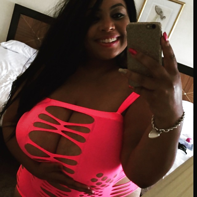 My favorite ebony BBW pict gal